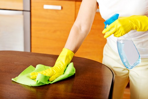 Commercial deep cleaning in Richmonduponthames office space